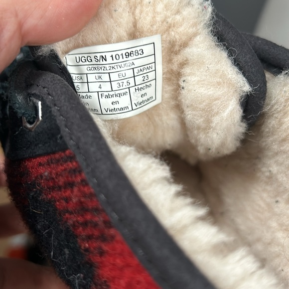 UGG Neumel Plaid Black Suede Boots with Leather Lace Fleece Lining size  US 5 - Picture 11 of 16